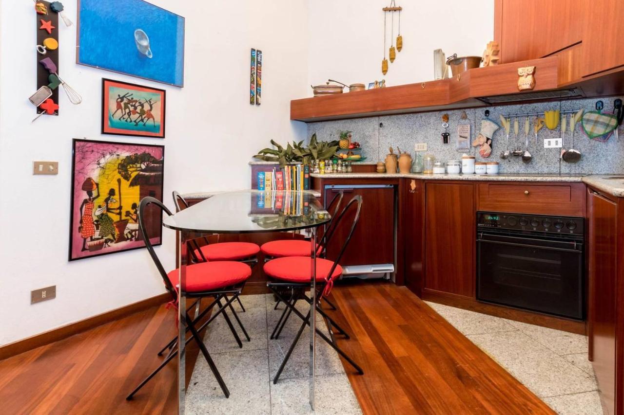 Joivy Charming Apt With Terrace In The Very Heart Of Milan Exterior photo
